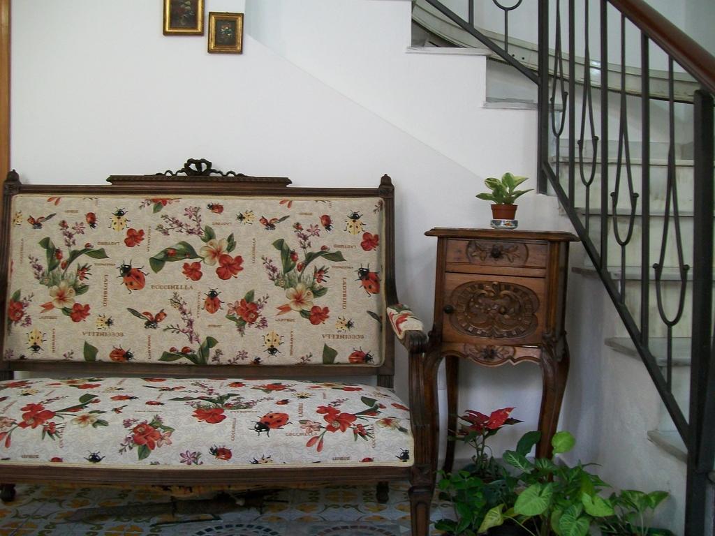 Notte Di Luna Room & Breakfast Oristano Dış mekan fotoğraf